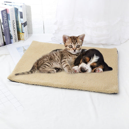 Cozy Self-Heating Pet Mat - Give Your Pet the Comfort They Deserve